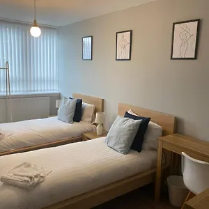 Pandon Court - Lovely 2 Bedroom Flat Near Centre Newcastle upon Tyne